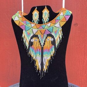 💕New Listing 💕Handmade Chakira Bead Necklace and Earring Set